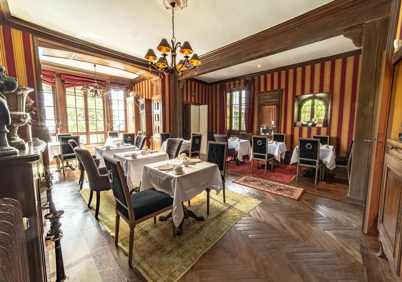 Les Saints Peres Hotel Montagnole Екстериор снимка